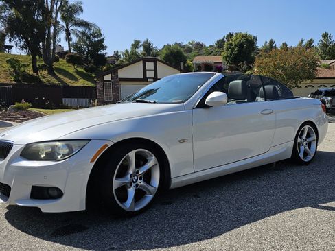 Used 2013 BMW 335i Convertible image 5