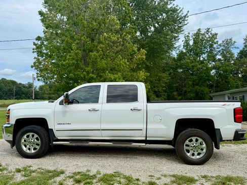Used 2015 Chevrolet Silverado 2500 LTZ w/ Duramax Plus Package AWD/4WD image 4