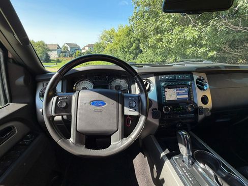 Used 2014 Ford Expedition EL Limited w/ Equipment Group 301A AWD/4WD image 15