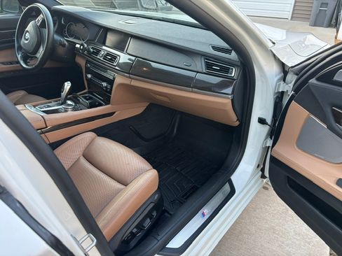 Used 2015 BMW 740Li xDrive AWD/4WD image 11