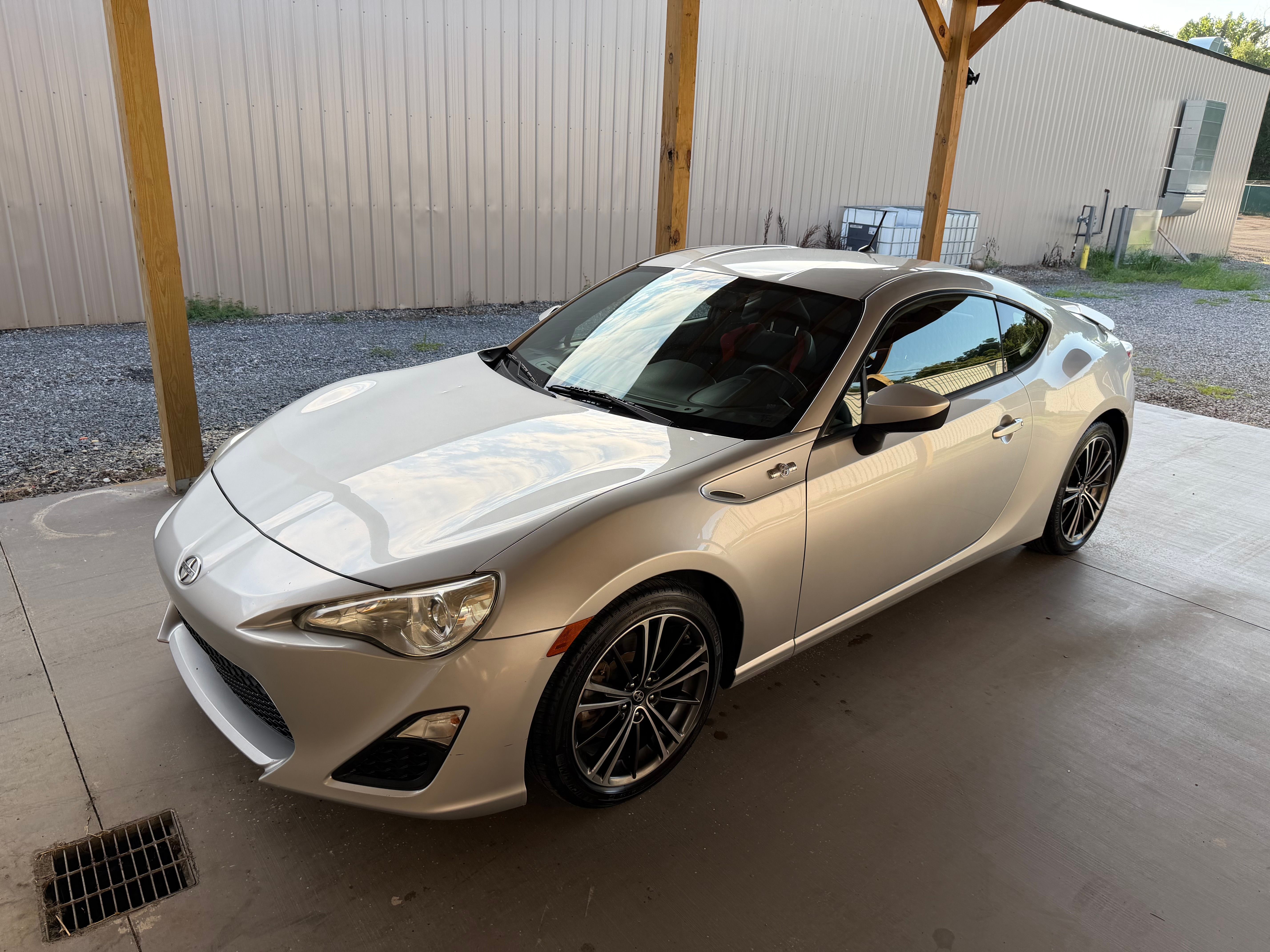 Used 2013 Scion FR-S RWD image 1