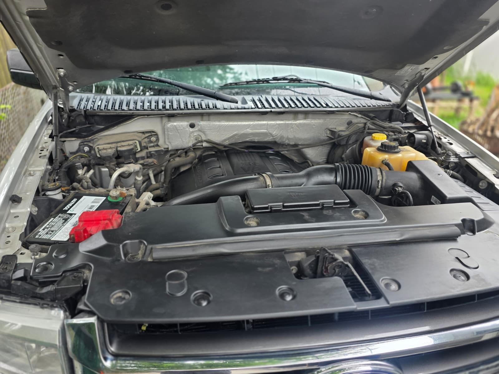 Used 2016 Ford Expedition XLT AWD/4WD image 28