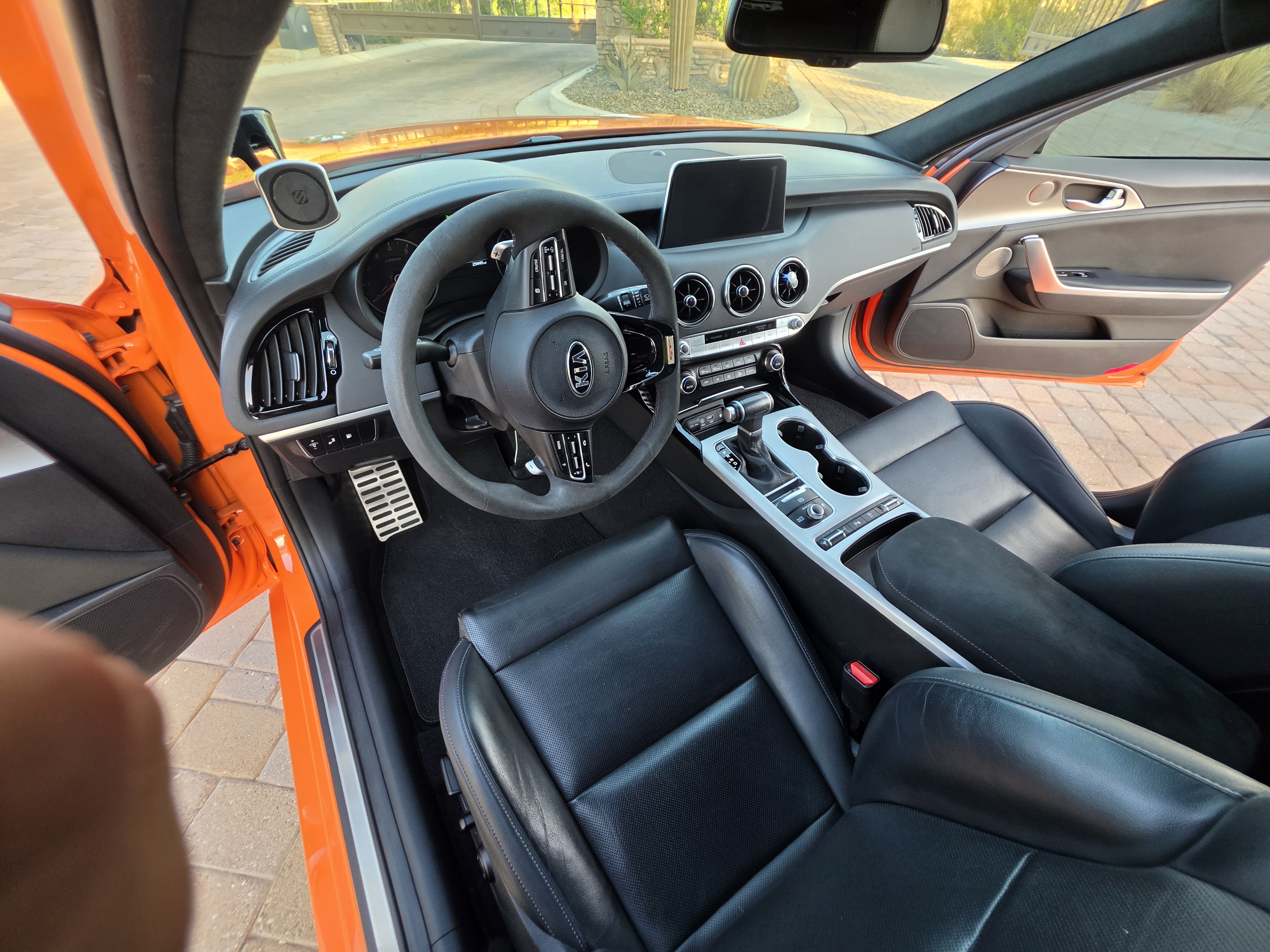 Used 2019 Kia Stinger GTS RWD image 11