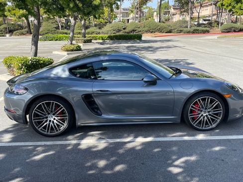 Used 2025 Porsche 718 Cayman S image 21