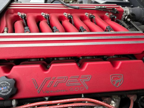 Used 1998 Dodge Viper GTS image 16
