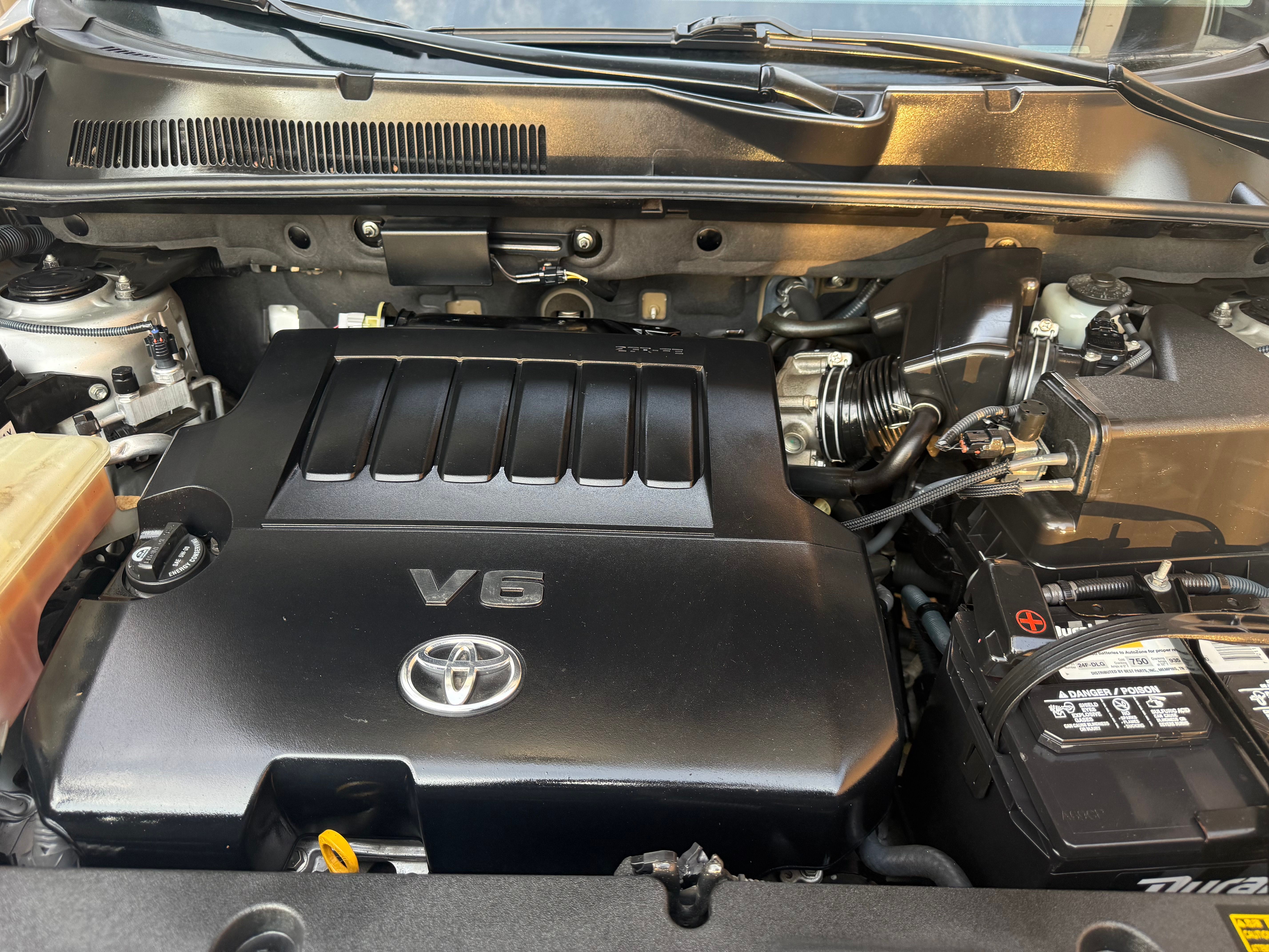 Used 2012 Toyota RAV4 Limited w/ Navigation Value Pkg AWD/4WD image 15