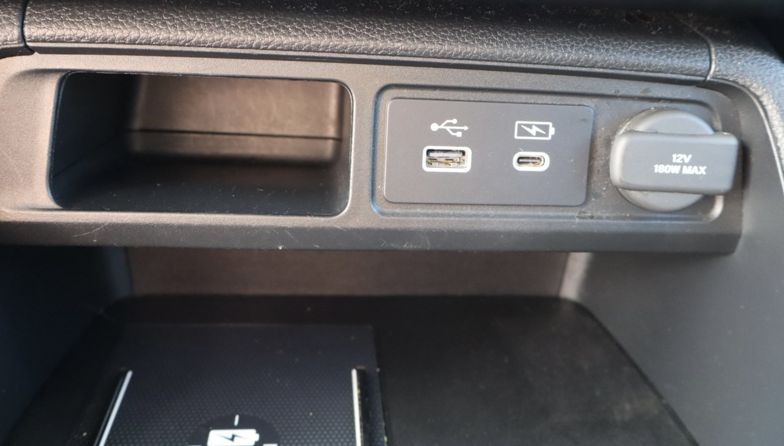 Used 2025 Honda Pilot Touring image 17