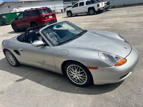 Used 2000 Porsche Boxster RWD image 8