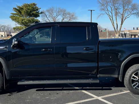 Used 2022 GMC Sierra 1500 AT4 AWD/4WD image 2