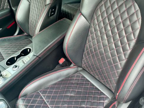 Used 2021 Genesis G70 3.3T w/ Sport Package image 13