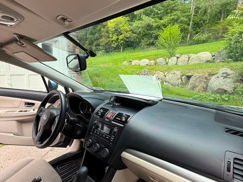 Used 2013 Subaru Crosstrek 2.0i Premium AWD/4WD image 10
