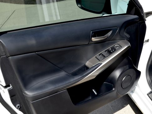 Used 2018 Lexus IS 300 F Sport w/ F Sport Package image 20