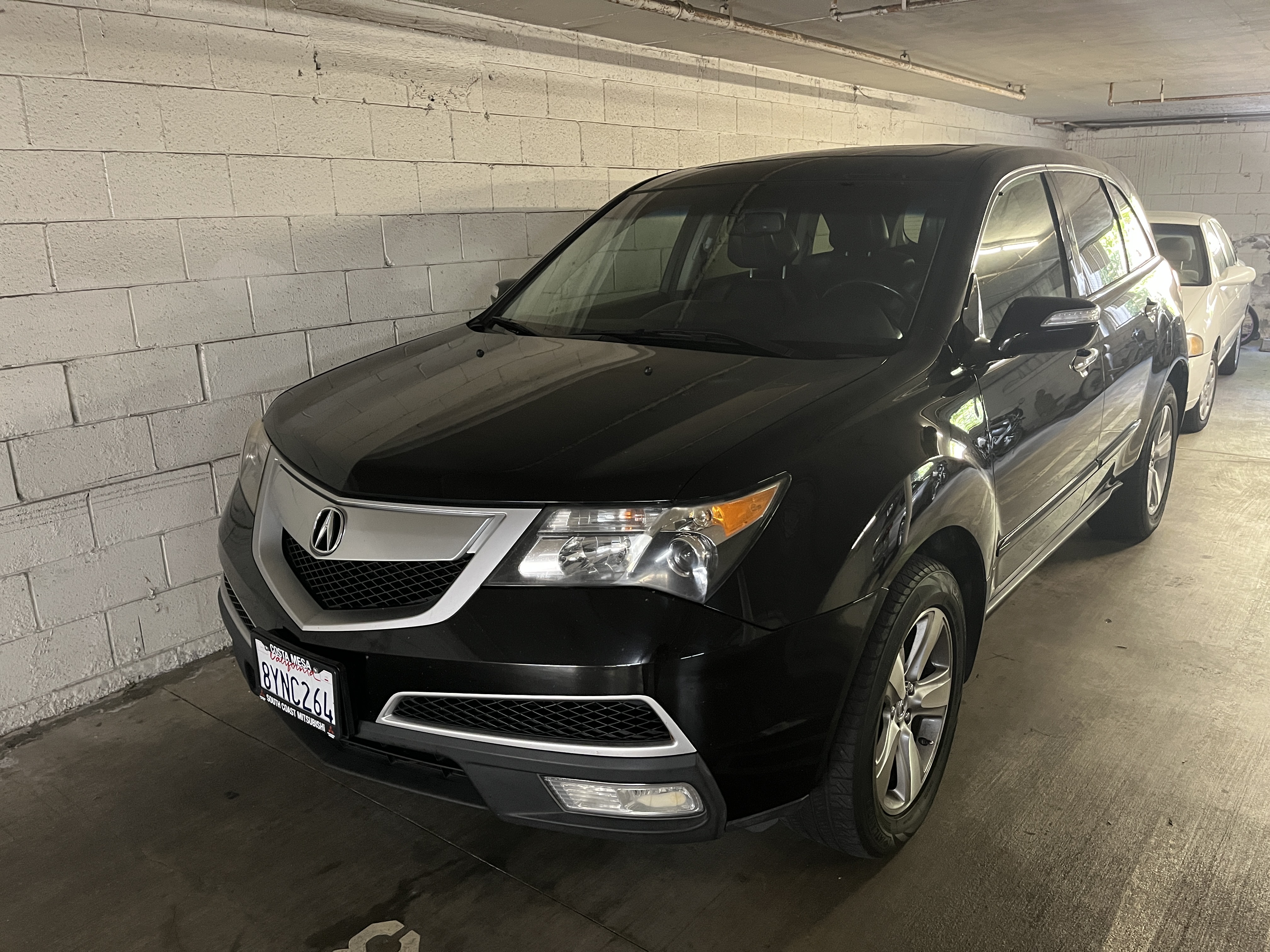 Used 2011 Acura MDX w/ Technology Package AWD/4WD image 4