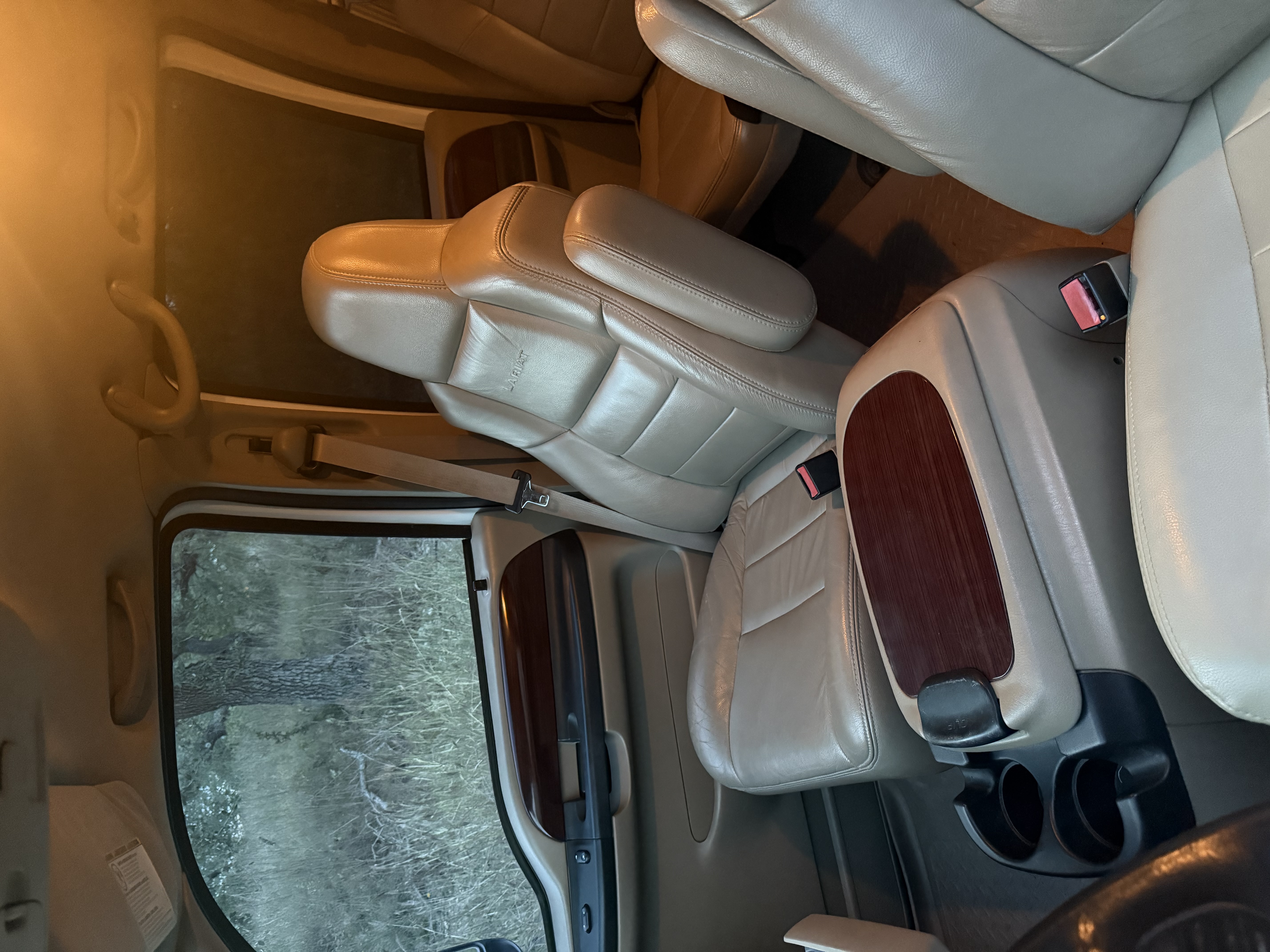 Used 2005 Ford F250 Lariat AWD/4WD image 4