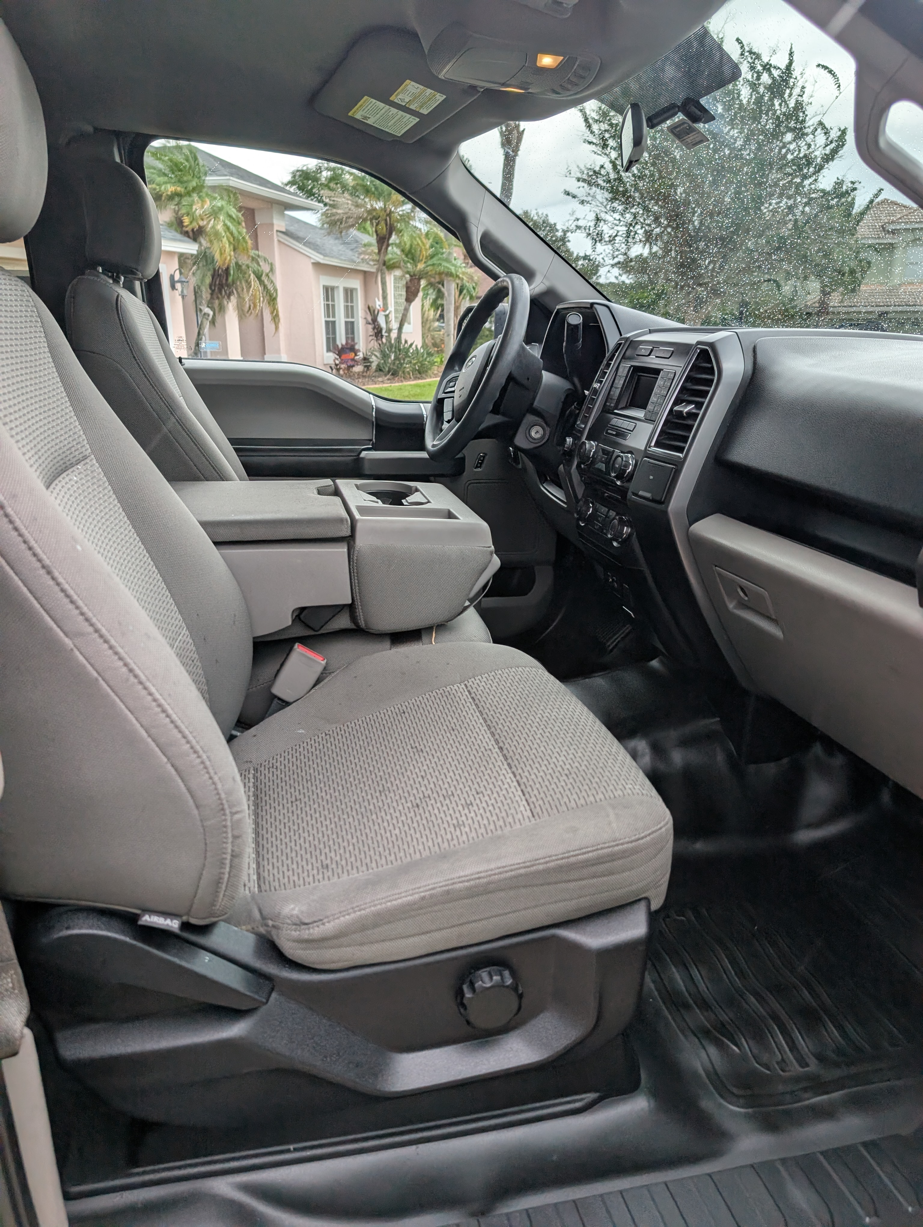 Used 2015 Ford F150 XLT AWD/4WD image 11