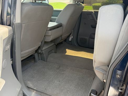 Used 2007 Nissan Titan XE w/ Preferred Pkg image 5