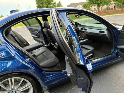 Used 2011 BMW 335i Sedan RWD image 14