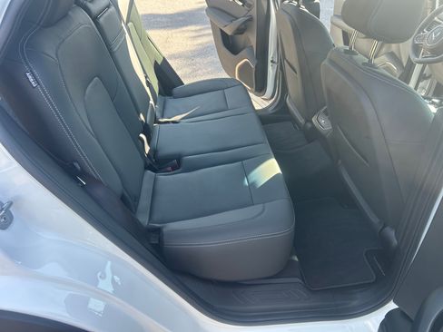 Used 2023 VinFast VF 8 Plus AWD/4WD image 18