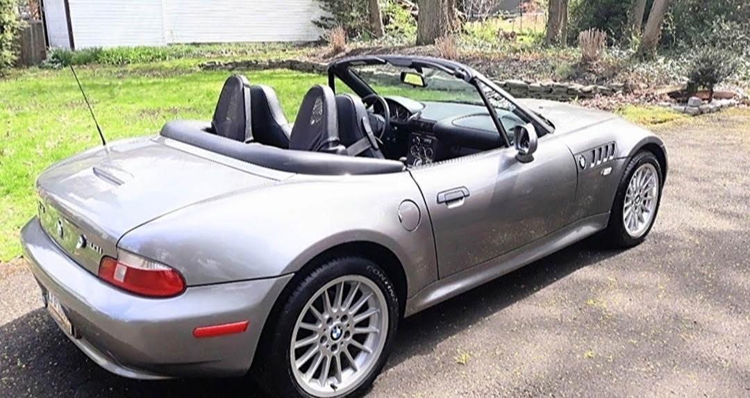 Used 2002 BMW Z3 3.0i RWD image 1