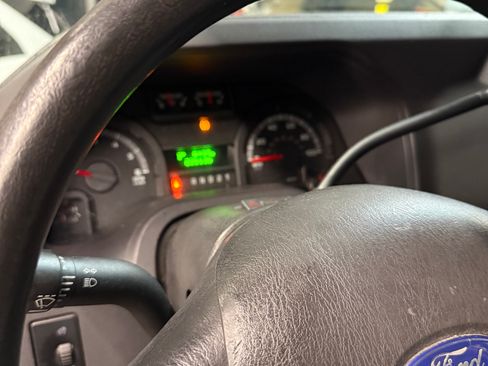 Used 2011 Ford E-150 and Econoline 150 w/ Commercial Cargo Van Pkg image 4