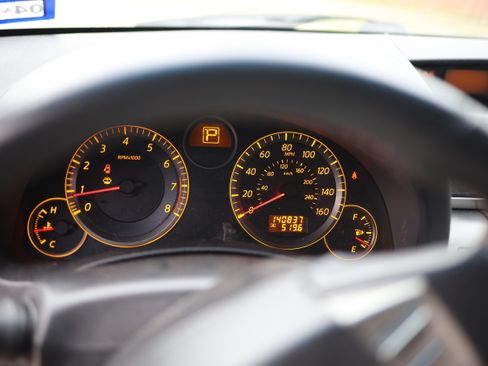 Used 2005 INFINITI G35 Coupe w/ (P01) Premium Pkg image 19