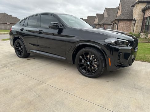 Used 2024 BMW X4 xDrive30i w/ Premium Package AWD/4WD image 1