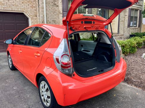 Used 2012 Toyota Prius C Two FWD image 12