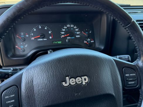 Used 2006 Jeep Wrangler Unlimited Rubicon AWD/4WD image 16