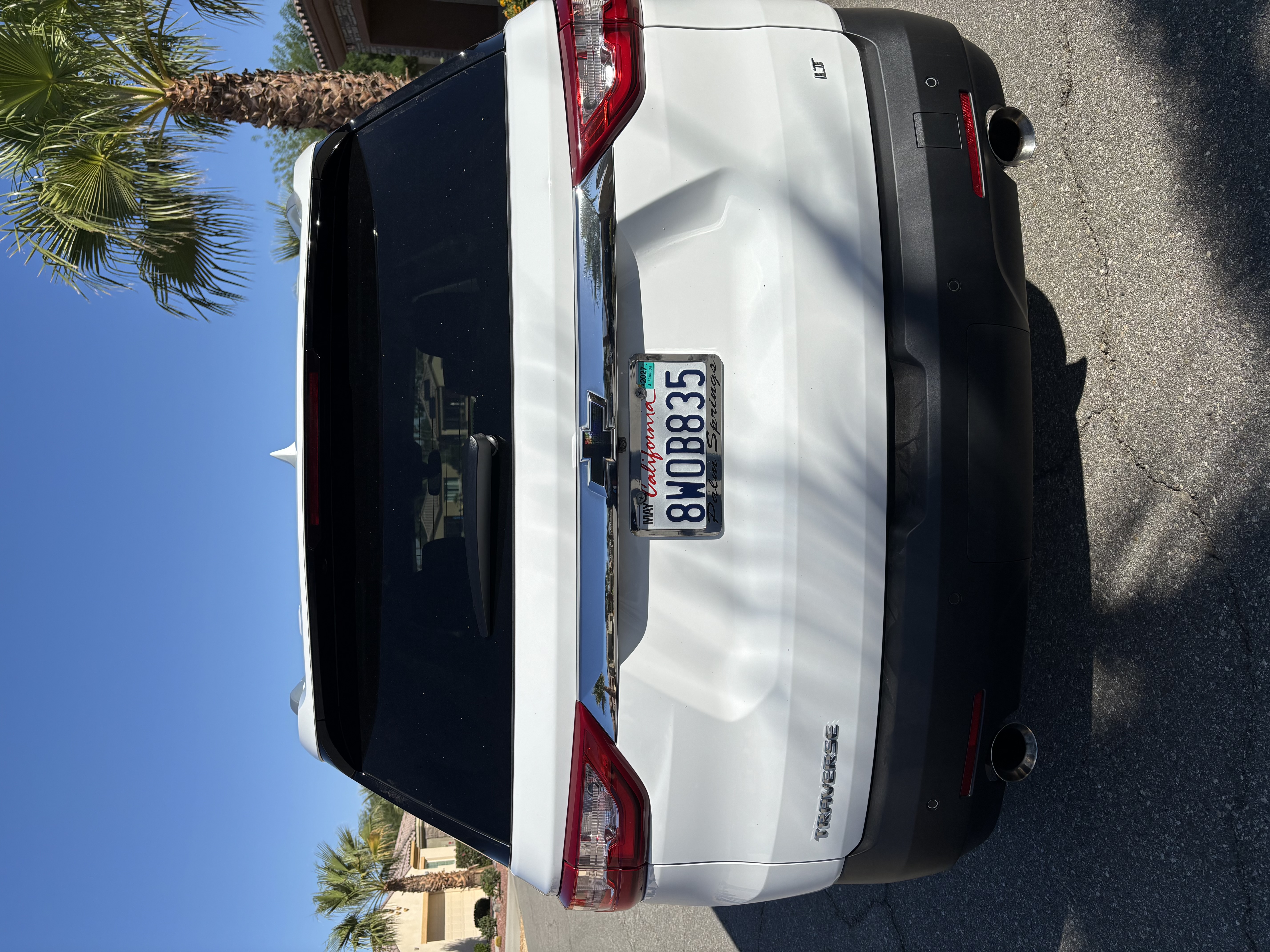 Used 2018 Chevrolet Traverse LT FWD image 4