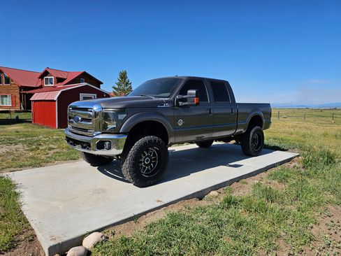 Used 2013 Ford F250 Lariat w/ Lariat Ultimate Pkg image 8