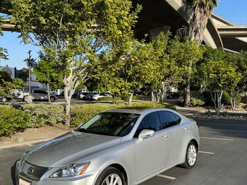 Used 2010 Lexus IS 250 250 Sport Sedan 4D image 4