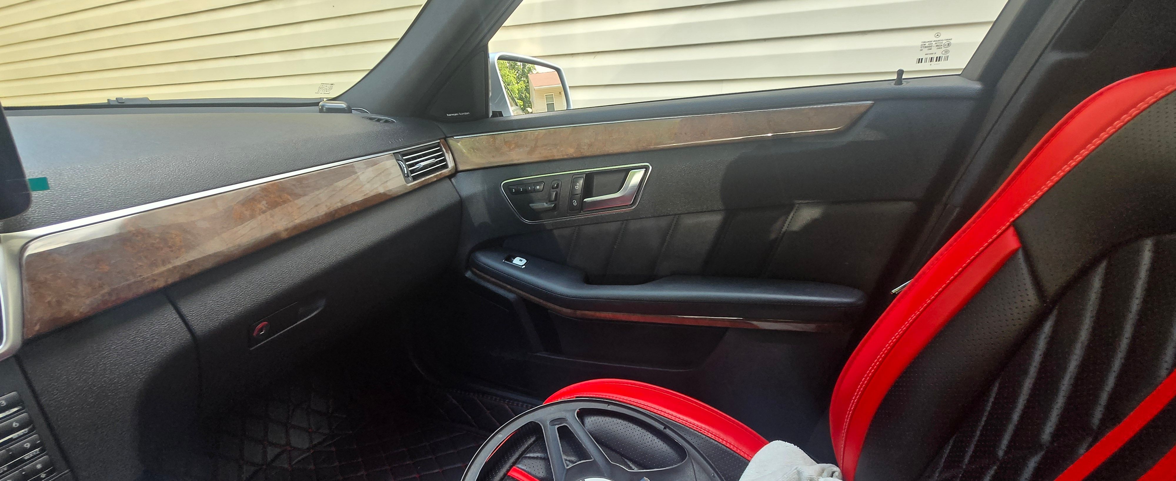 Used 2012 Mercedes-Benz E 350 Sedan image 4