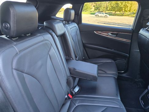 Used 2017 Lincoln MKX Reserve image 26