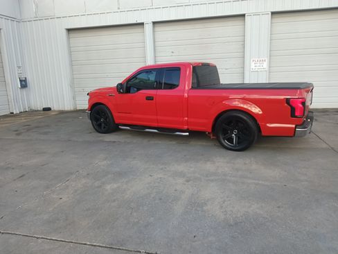 Used 2015 Ford F150 XLT w/ Trailer Tow Package image 18