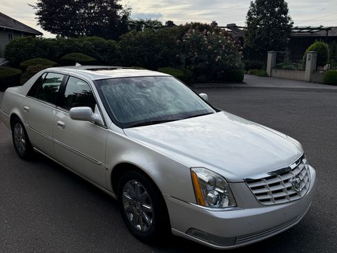 Used 2010 Cadillac DTS Premium w/ Driver Awareness Package FWD image 1
