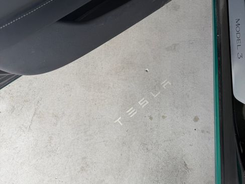 Used 2018 Tesla Model 3 Performance image 17