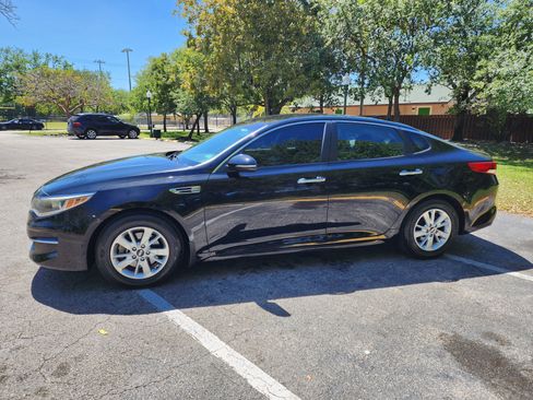 Used 2018 Kia Optima LX image 5