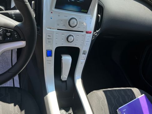 Used 2011 Chevrolet Volt image 11