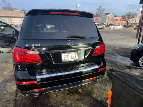Used 2015 Mercedes-Benz GL 450 4MATIC image 1