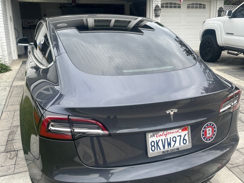 Used 2019 Tesla Model 3 Standard Range Plus image 12