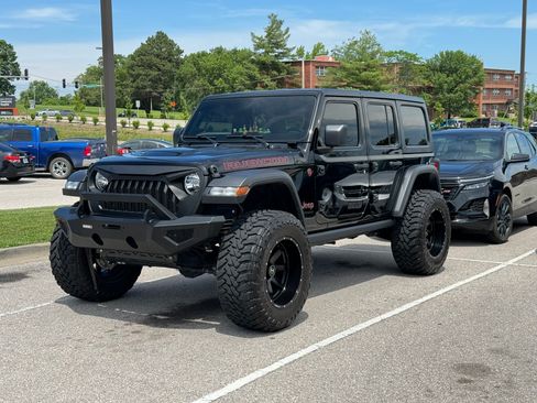 Used 2021 Jeep Wrangler Unlimited Rubicon w/ Uconnect 4C Nav & Sound Group AWD/4WD image 1
