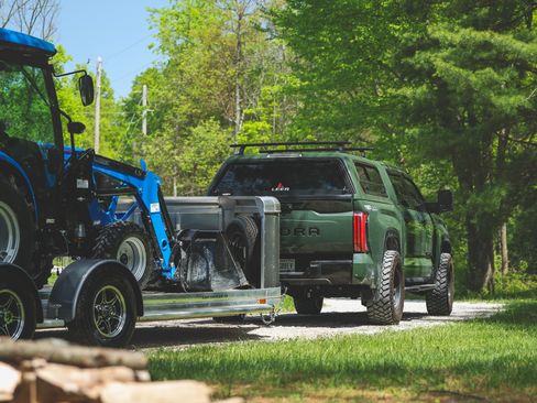 Used 2023 Toyota Tundra Limited w/ TRD Off-Road Package image 9