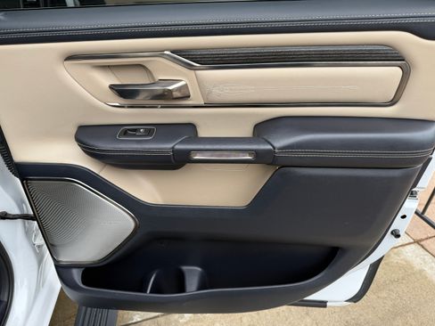 Used 2019 RAM 1500 Limited image 16