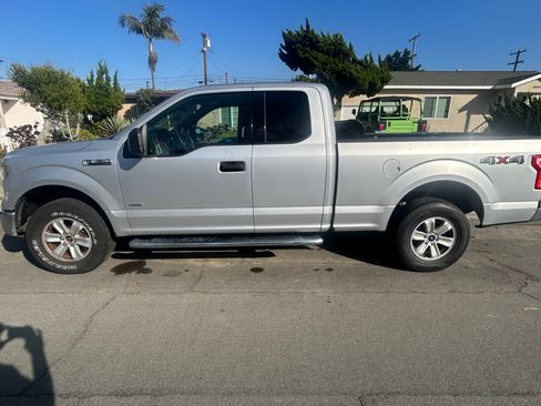 Used 2016 Ford F150 XLT w/ Trailer Tow Package image 5