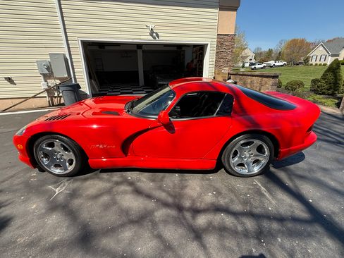 Used 1999 Dodge Viper GTS image 13