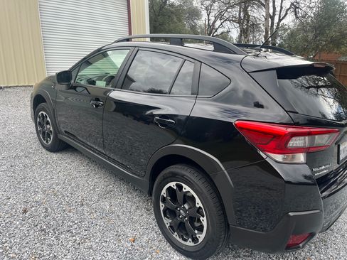 Used 2022 Subaru Crosstrek 2.0i image 5