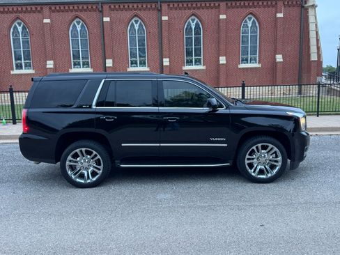 Used 2018 GMC Yukon SLT w/ Premium Edition RWD image 1