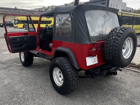 Used 1994 Jeep Wrangler SE image 6