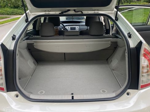 Used 2015 Toyota Prius Two FWD image 11