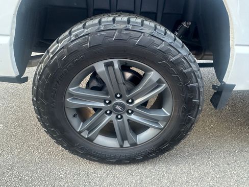 Used 2024 Ford F150 XLT AWD/4WD image 10